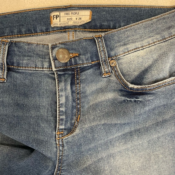 Free People Woman’s Medium Wash Skinny Denim Jeans Size:26 - Picture 9 of 12
